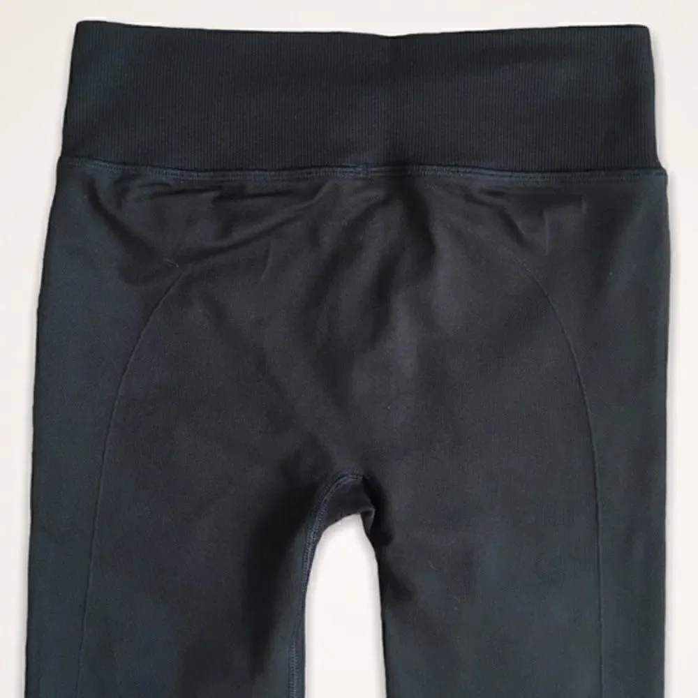 Yummie by Heather Thomson Capri Sliming Legging - Picture 4 of 5